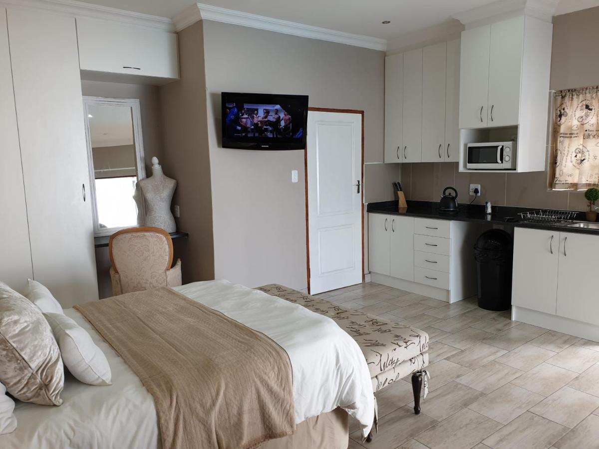 Pongola Road Self Catering Accommodation Uitenhage Екстериор снимка