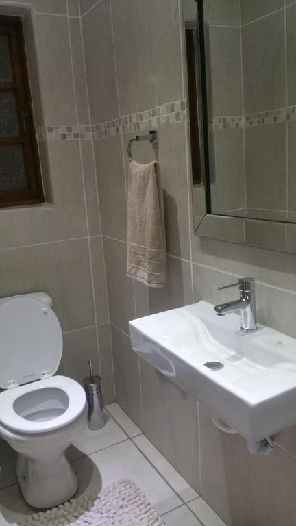 Pongola Road Self Catering Accommodation Uitenhage Екстериор снимка