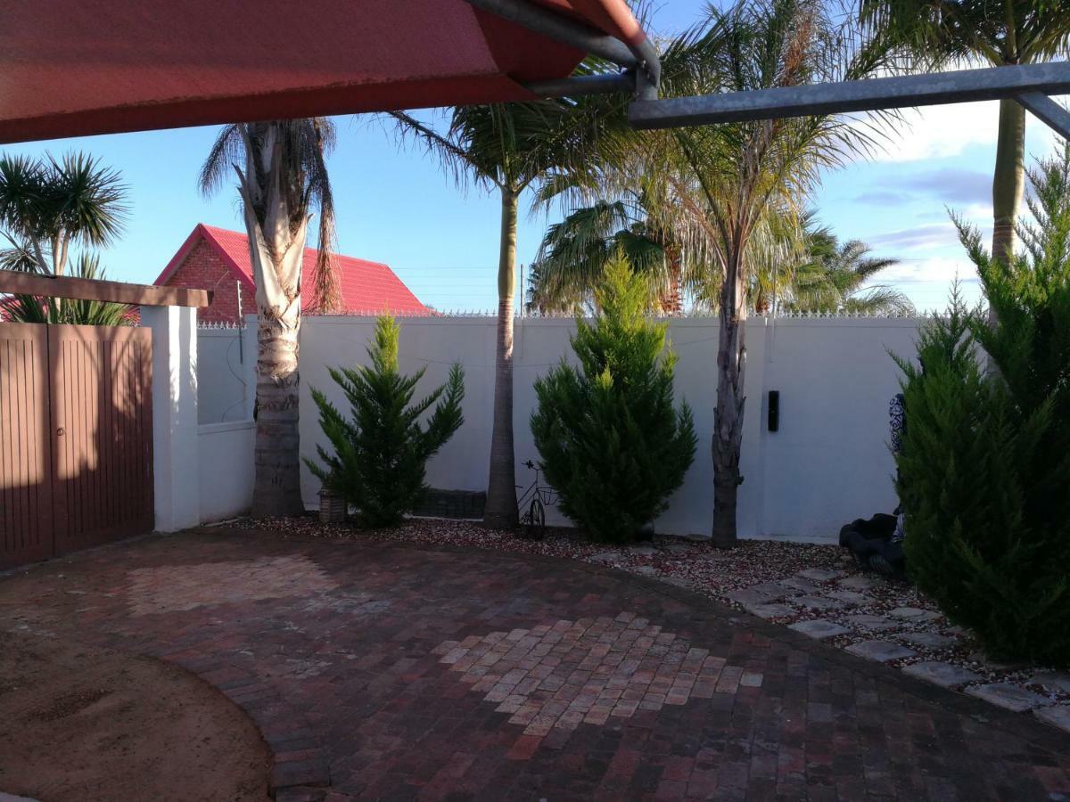 Pongola Road Self Catering Accommodation Uitenhage Екстериор снимка