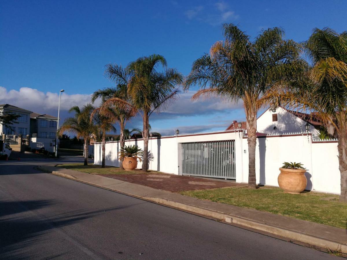 Pongola Road Self Catering Accommodation Uitenhage Екстериор снимка