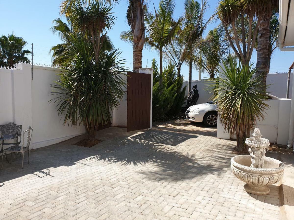 Pongola Road Self Catering Accommodation Uitenhage Екстериор снимка