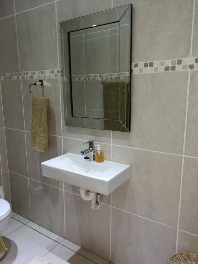 Pongola Road Self Catering Accommodation Uitenhage Екстериор снимка