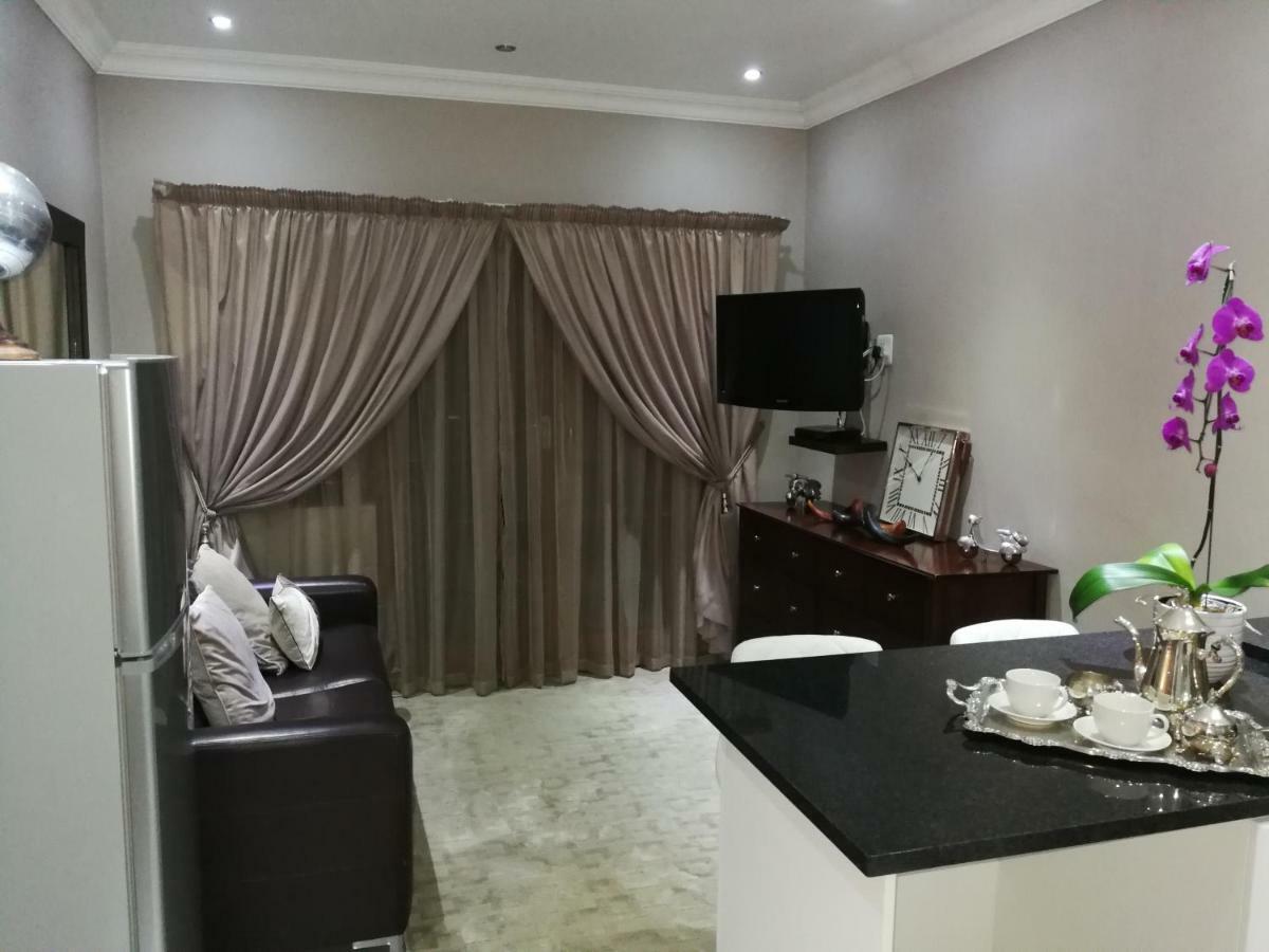 Pongola Road Self Catering Accommodation Uitenhage Екстериор снимка