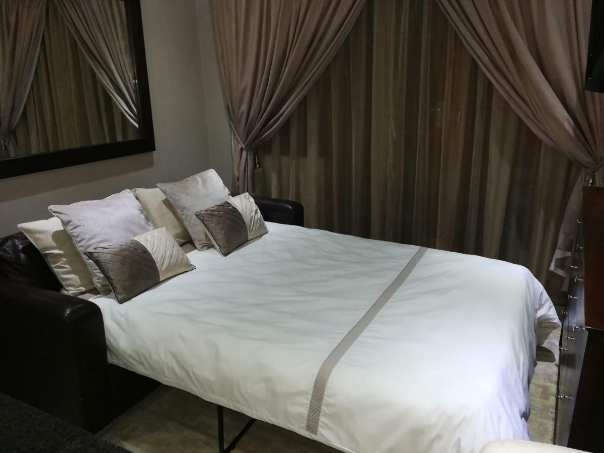 Pongola Road Self Catering Accommodation Uitenhage Екстериор снимка