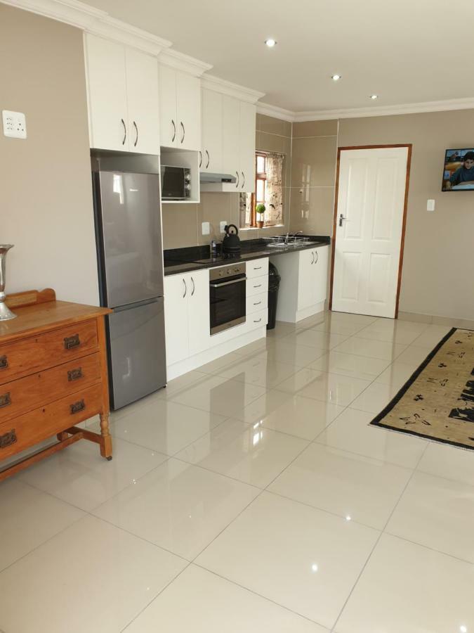 Pongola Road Self Catering Accommodation Uitenhage Екстериор снимка